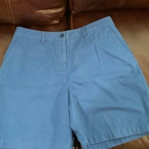 Ladies shorts. Jones New York